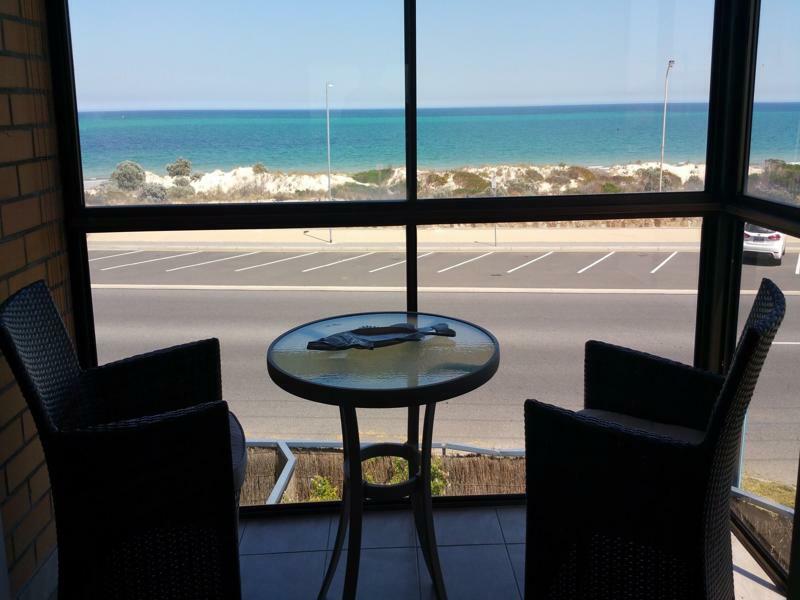 Acushla Accommodation Esplanade Living Self Check-In Self Check-Out West Beach Dış mekan fotoğraf