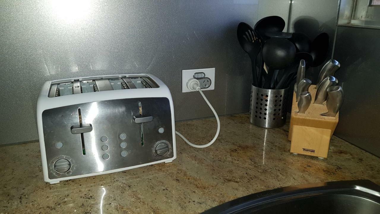 Acushla Accommodation Esplanade Living Self Check-In Self Check-Out West Beach Dış mekan fotoğraf