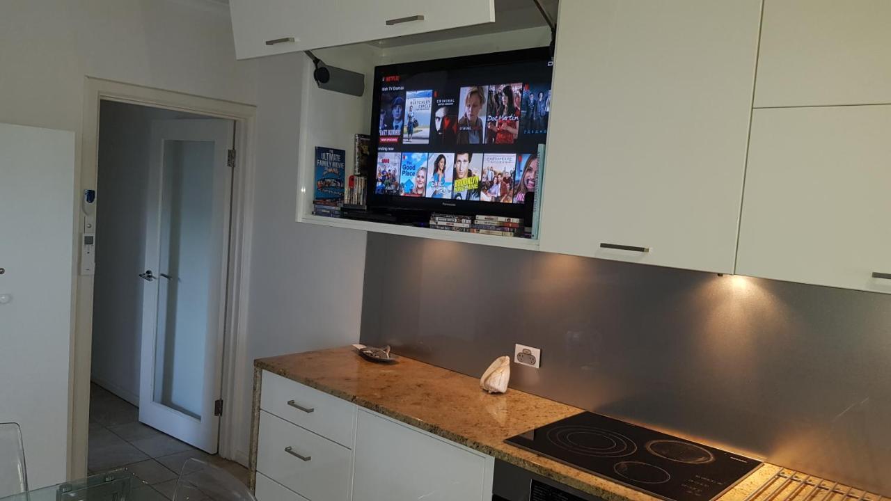 Acushla Accommodation Esplanade Living Self Check-In Self Check-Out West Beach Dış mekan fotoğraf
